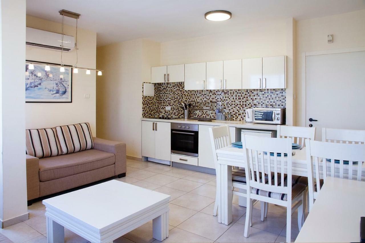 Apartments4You Bally Bat Yam Exteriör bild
